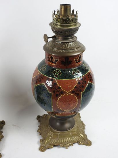 BORDEAUX, Jules VIEILLARD.
Paire de lampes...