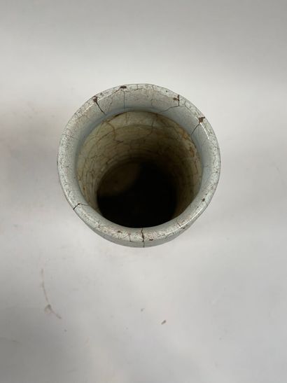 ESPAGNE, TALAVERA, XVIIIe.
Albarello en faïence...