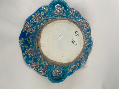 LONGWY, XIXe.
Coupe-panière à deux anses...