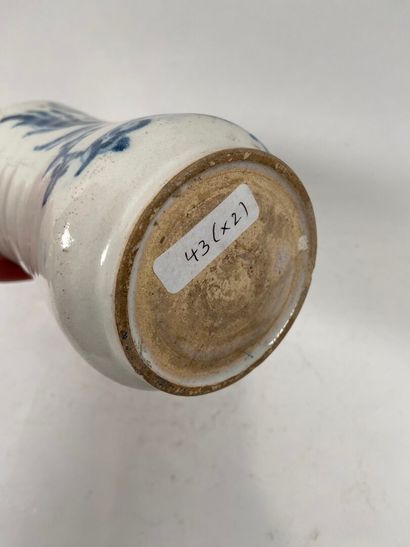 ESPAGNE, TALAVERA, XVIIIe.
Paire d'albarelli...