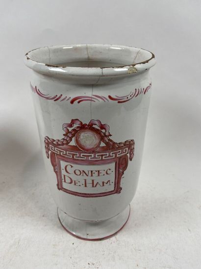 EST de la France, fin XVIIIe.
Paire de pots...