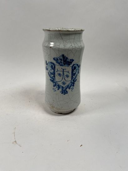 ESPAGNE, TALAVERA, XVIIIe.
Albarello en faïence...