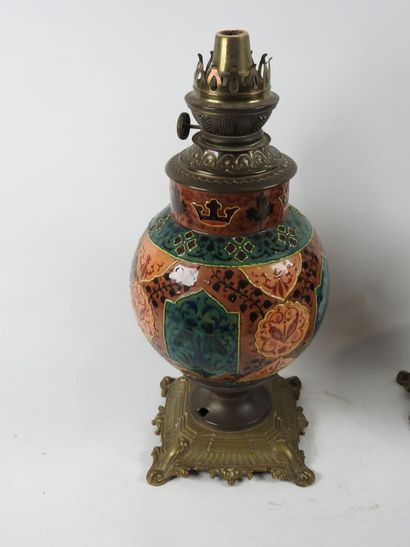 BORDEAUX, Jules VIEILLARD.
Paire de lampes...