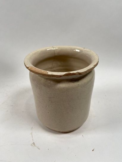 Espagne, CATALOGNE, XVIIIe.
Lot de deux pots...
