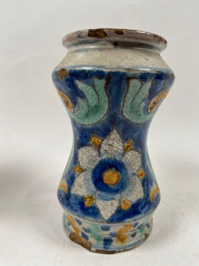 SICILE, CALTAGIRONE, XVIIIe.
Albarello en...