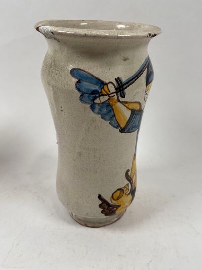 ESPAGNE, XVIIIe.
Albarello en faïence polychrome...