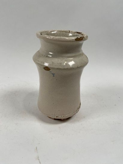 ESPAGNE, TALAVERA, XVIIIe.
Albarello en faïence...