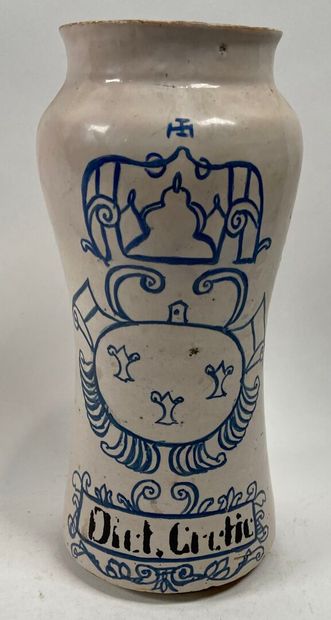 ESPAGNE, TALAVERA, XVIIIe.
Albarello en faïence,...