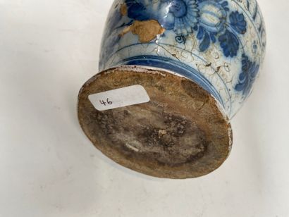 ITALIE, LIGURIE, début XVIIIe.
Pot en faïence...