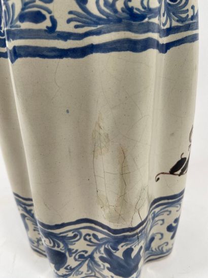 ITALIE, PAVIE, fin du XVIIe.
Rare bouteille...