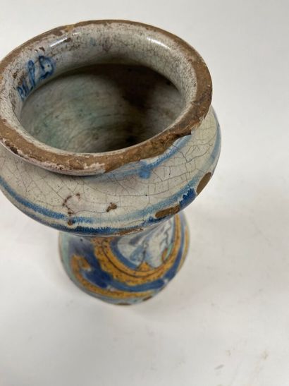 SICILE, CALTAGIRONE, XVIIIe.
Albarello en...