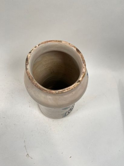 ESPAGNE, TALAVERA, XVIIIe.
Albarello en faïence,...