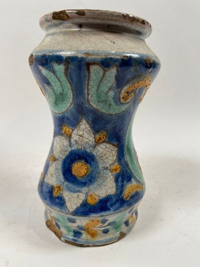 SICILE, CALTAGIRONE, XVIIIe.
Albarello en...