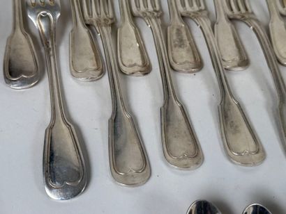 AU BON MARCHE.
Part of a silver-plated menagère,...