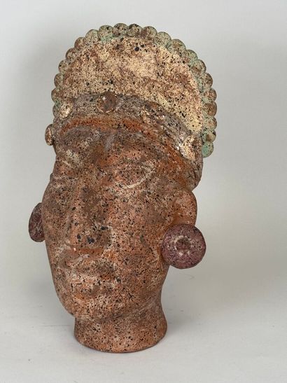 School, 20th century.
Terracotta bust of...