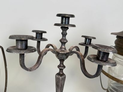 Lot including :
- a silver-plated candlestick...