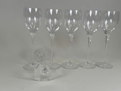 Set of 6 crystal glasses.
H. 22.5 cm.