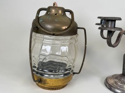 Lot including :
- a silver-plated candlestick...