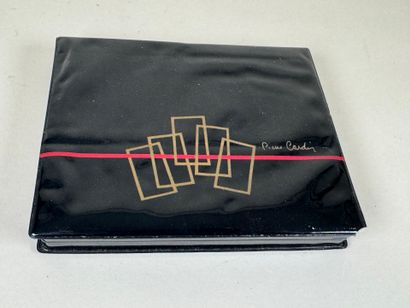 Pierre CARDIN
Cards, pen and dice for bridge.
Presented...