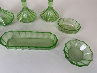 Small toiletry set in ouraline including...