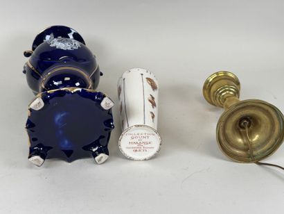 Lot comprenant :
- vase en céramique sur...
