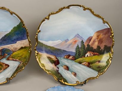 S.C.D in Limoges.
Pair of polychrome and...
