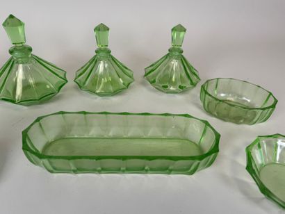 Small toiletry set in ouraline including...