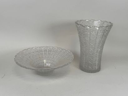 Lot en cristal de Bohème à décor de motifs...