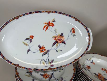 Former Manufacture Royale Limoges France.
Arbre...