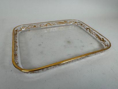 Plateau rectangulaire en verre, la bordure...