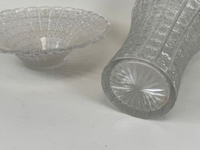 Lot en cristal de Bohème à décor de motifs...