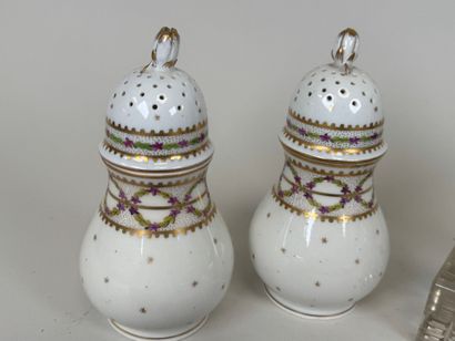 Lot including :
- pair of polychrome and...
