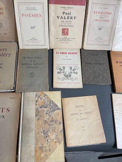 Paul Valéry, good lot of 17 volumes including...