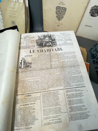 [Literature] A good lot of around 19 volumes,...
