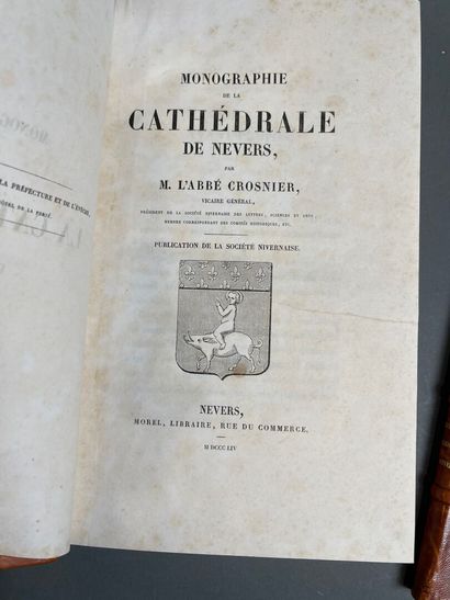 [Nièvre] 2 volumes :
Abbé Crosnier, La cathédrale...