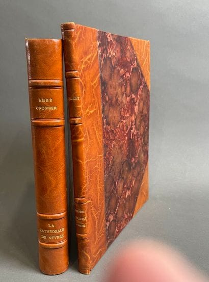 [Nièvre] 2 volumes :
Abbé Crosnier, La cathédrale...