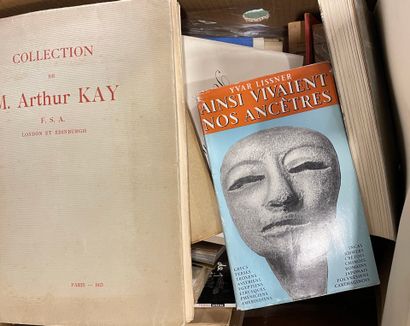 Important lot of around 80 volumes on all...