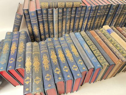 Important and beautiful lot of about 125...