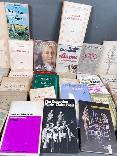 [Mailing] Good lot of about 42 volumes all...