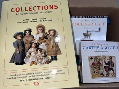 Around 15 volumes of art: dolls, corsairs,...