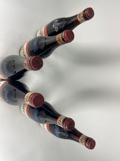 BAROLO.
Giacomo Conterno.
1961. 6 bt. (3...