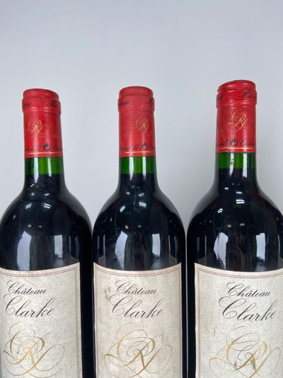LISTRAC MEDOC.
Château Clarke.
1992. 6 b...