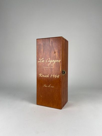 KIRSCH.
La Cigogne.
Très Vieux KirsCh.
1964....