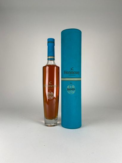 COGNAC.
Hennessy x Kenzo.
Blue. Années 90....