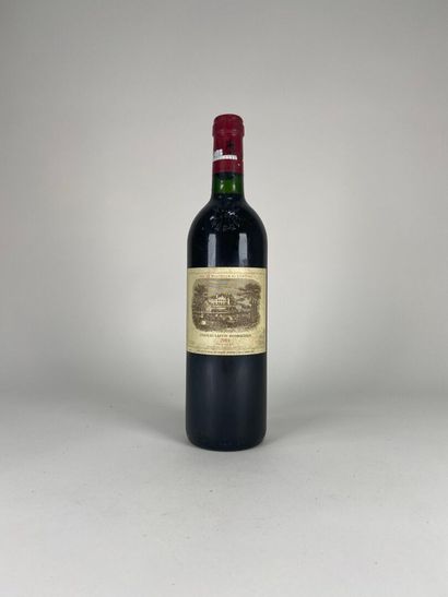 PAUILLAC. 1er GCC.
Château Lafite Rothschild.
2001....