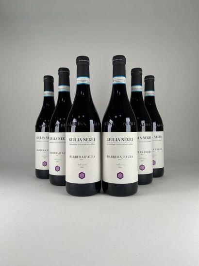 BARBERA D'ALBA.
Giulia Negri.
2022. 6 bt...