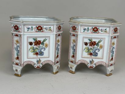 HAVILAND in LIMOGES.
A pair of polychrome...