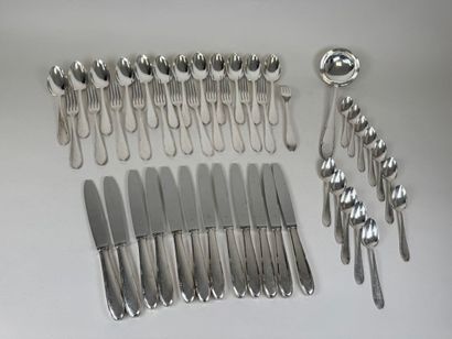 Set of silver-plated cutlery including :
-...