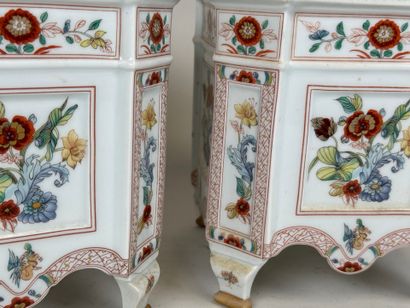 HAVILAND in LIMOGES.
A pair of polychrome...