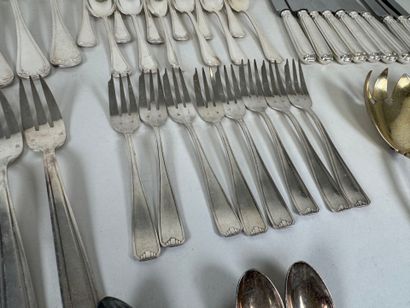 BOULENGER.
Silver-plated table service set...